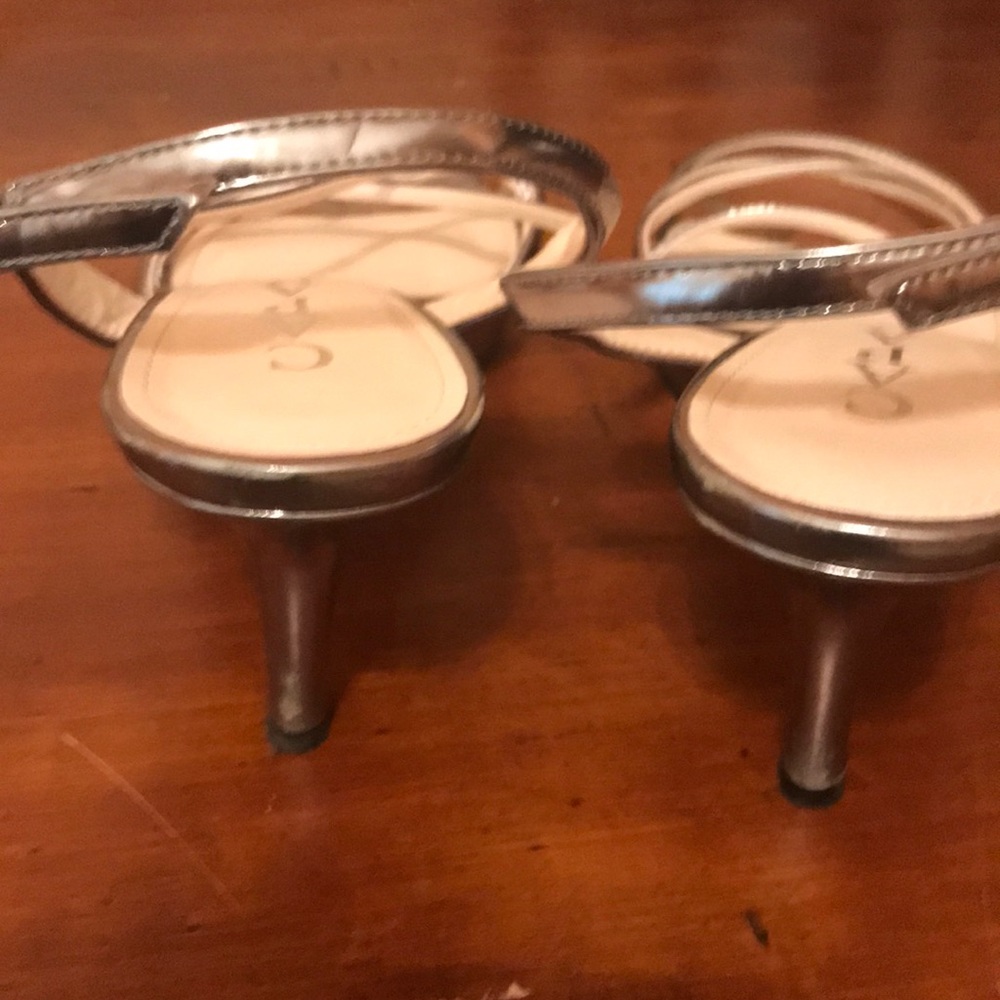 Caparros silver heels - Picture 3 of 6